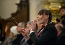 Dyrygent Justyna Chmielek-Korbut z nagrodą specjalną w międzynarodowym konkursie