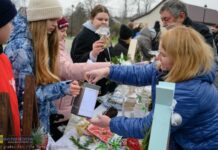 Rzezawa. Blisko 15 tys. zł zebrano podczas mikołajkowego spotkania na Ryneczku – ZDJĘCIA