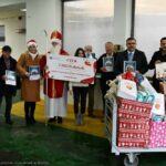 Bocheński szpital odwiedził dziś Mikołaj z prezentami – ZDJĘCIA