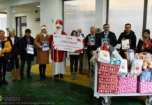 Bocheński szpital odwiedził dziś Mikołaj z prezentami – ZDJĘCIA