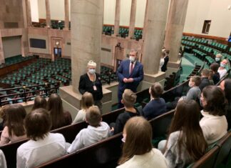 Młodzi mieszkańcy Ziemi Bocheńskiej z wizytą w Sejmie RP