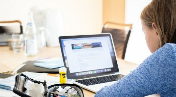 Przedłużenie nauki zdalnej? Wszystkie scenariusze są możliwe