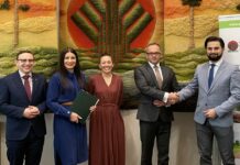 Gmina Bochnia: Wójt podpisał umowę o dofinansowanie termomodernizacji budynków szkół