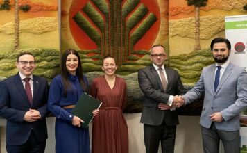 Gmina Bochnia: Wójt podpisał umowę o dofinansowanie termomodernizacji budynków szkół