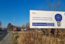 Dezinformacyjna kampania „z żarówką” także w Bochni i Brzesku