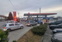 ORLEN: Czasowo sprzedajemy paliwo tylko do baków. Apelujemy o nieuleganie panice