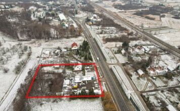 🔸 Bochnia. Do sprzedania działka usługowa przy DK94 – ZDJĘCIA, WIDEO