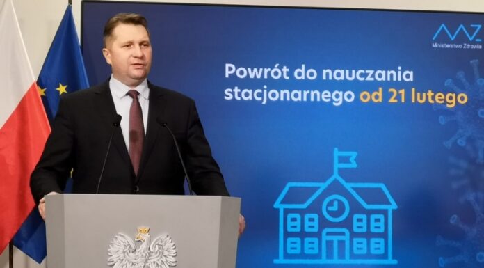 Powrót do nauki stacjonarnej od 21 lutego