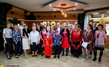 Integracyjne spotkanie seniorów z dwóch stowarzyszeń – ZDJĘCIA