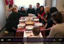 Brytyjska telewizja w Królówce. Pani Iwona przyjęła tu dwie rodziny uchodźców z Ukrainy