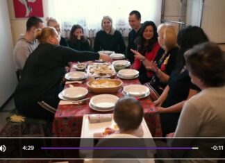 Brytyjska telewizja w Królówce. Pani Iwona przyjęła tu dwie rodziny uchodźców z Ukrainy