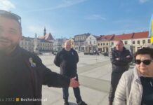 Pomoc dla Ukrainy. Zbiórka darów na Rynku w Bochni – WIDEO