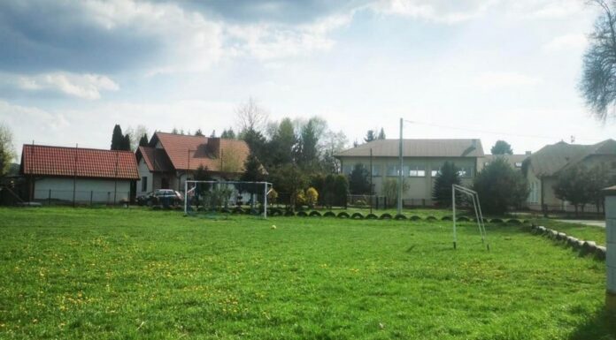 W Damienicach powstanie boisko ze sztuczną trawą