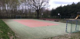 Gmina Rzezawa. Boisko w Bratucicach zostanie przebudowane