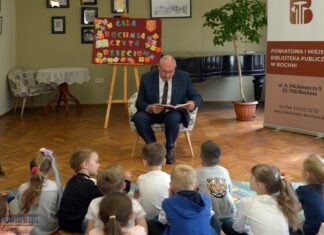 Bochnia. Burmistrz czytał bajki dzieciom