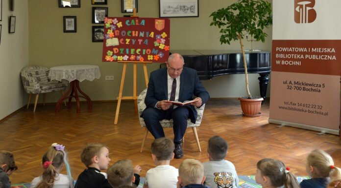 Bochnia. Burmistrz czytał bajki dzieciom