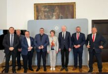 Jarosław Gowin w Bochni. Spotkał się ze starostą i zarządem powiatu