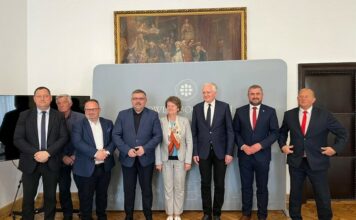Jarosław Gowin w Bochni. Spotkał się ze starostą i zarządem powiatu