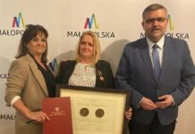 Państwo Paszkotowie wyróżnieni podczas gali rodzicielstwa zastępczego