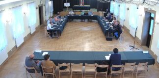 Łapanów. Rada gminy odrzuciła uchwały ws. szkoły muzycznej w Sobolowie