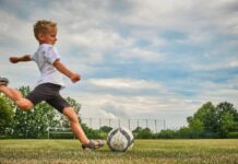 Bochnia. Na sesji o grantach na sport. Radny: „Dlaczego jednym się zabrało, a drugim się dało?”