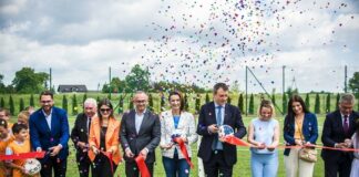 Gmina Bochnia. Otwarcie wielofunkcyjnego boiska w Bogucicach – ZDJĘCIA