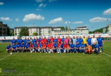⚽ 100-lecie BKS. Mecz „złotej jedenastki” z oldbojami Wisły Kraków – ZDJĘCIA