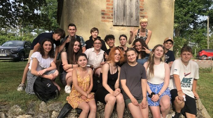 Uczniowie II LO zwiedzili Francję – ZDJĘCIA