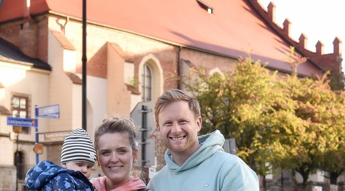 Bochnia. Ira i John zbierają ubrania dla rannych żołnierzy w Charkowie. Czego potrzeba?