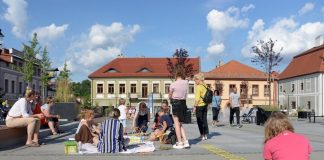 Kulturalna od-nowa. Warsztaty plastyczne na Rynku – ZDJĘCIA