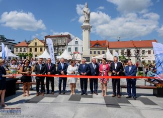 Oficjalnie otwarto zrewitalizowany Rynek w Bochni – ZDJĘCIA