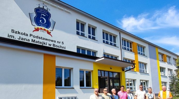 Bochnia. „Piątka” docieplona i z nową elewacją. Koszt termomodernizacji: 3,2 mln zł