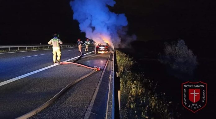 Pożar samochodu na A4 koło Brzeska
