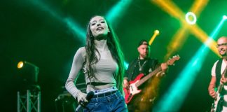 📸🎞 Tłumy fanów na koncercie Viki Gabor w Trzcianie – ZDJĘCIA, WIDEO