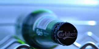 Efekt domina. Carlsberg Polska wstrzymuje produkcję z powodu braku dwutlenku węgla do warzenia piwa