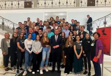 Uczestnicy „Konkursu wiedzy o Sejmie” z wizytą w Sejmie – ZDJĘCIA