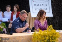 Burmistrz, starosta, radni… Kto jeszcze czytał Mickiewicza w Tężni? – ZDJĘCIA