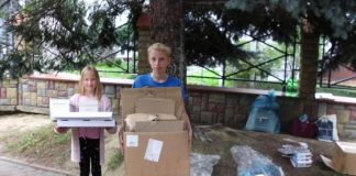 Ponad 18 ton makulatury na zbiórkę dla dzieci z Yaounde – ZDJĘCIA