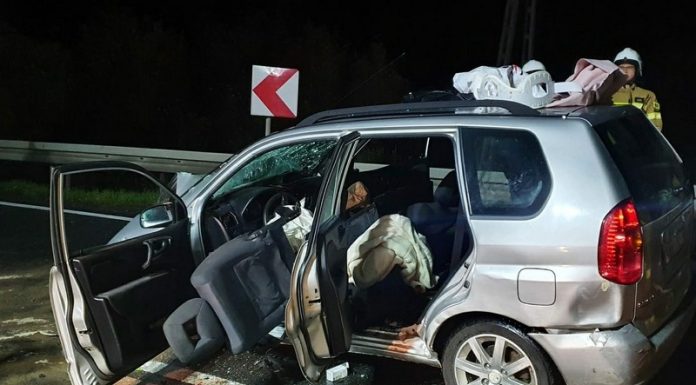 Czchów. Trzy osoby ranne w wypadku na DK75