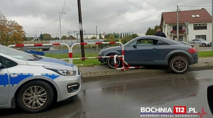 Bochnia. Wypadł z drogi i staranował barierki