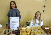 Charytatywna kawiarenka w bocheńskiej „Jedynce” – ZDJĘCIA