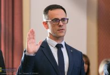 Bochnia. Nowy radny Robert Hołda złożył ślubowanie