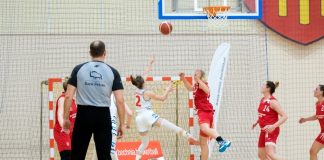 1. liga koszykówki. W meczu na szczycie Wisła lepsza od Contimax MOSiR – ZDJĘCIA