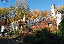 Zbydniów. Samowola budowlana w zabytkowym dworku. Sprawa trafi do prokuratury?