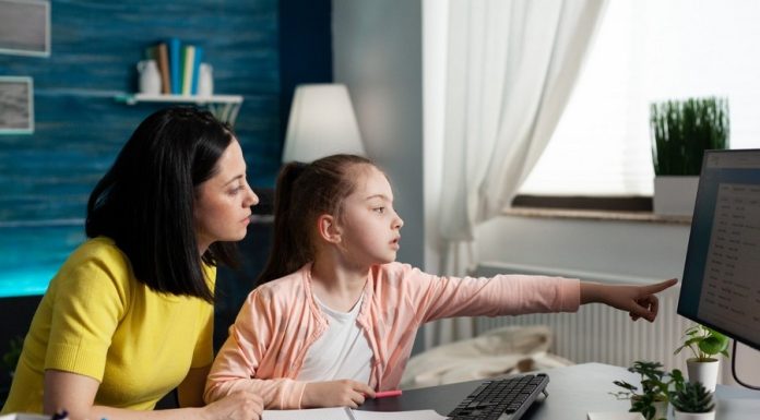 🔸 Jak nauka matematyki online pomaga najmłodszym uczniom