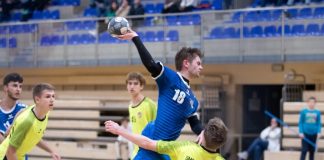 Piłka ręczna. SMS ZPRP III Kielce wygrywa w Bochni – ZDJĘCIA