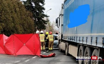 Wypadek na DK75 w Uszwi. Dwie osoby ciężko ranne