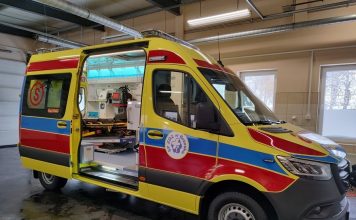 Szpital w Brzesku ma nową karetkę – ZDJĘCIA