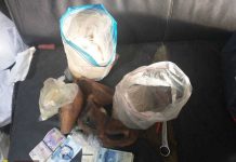 Narkotyki. Policja rozbiła szajkę handlującą mefedronem. Wśród zatrzymanych 20-letni diler z powiatu bocheńskiego – WIDEO