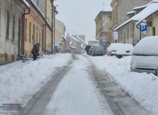 Podsumowanie akcji „zima”. Ulice w Bochni posypywano solą z… Maroka